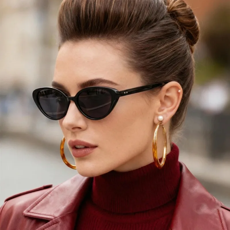 Sunglasses Cat Eye - Солнцезащитные очки «Кошачий глаз» в коричневой