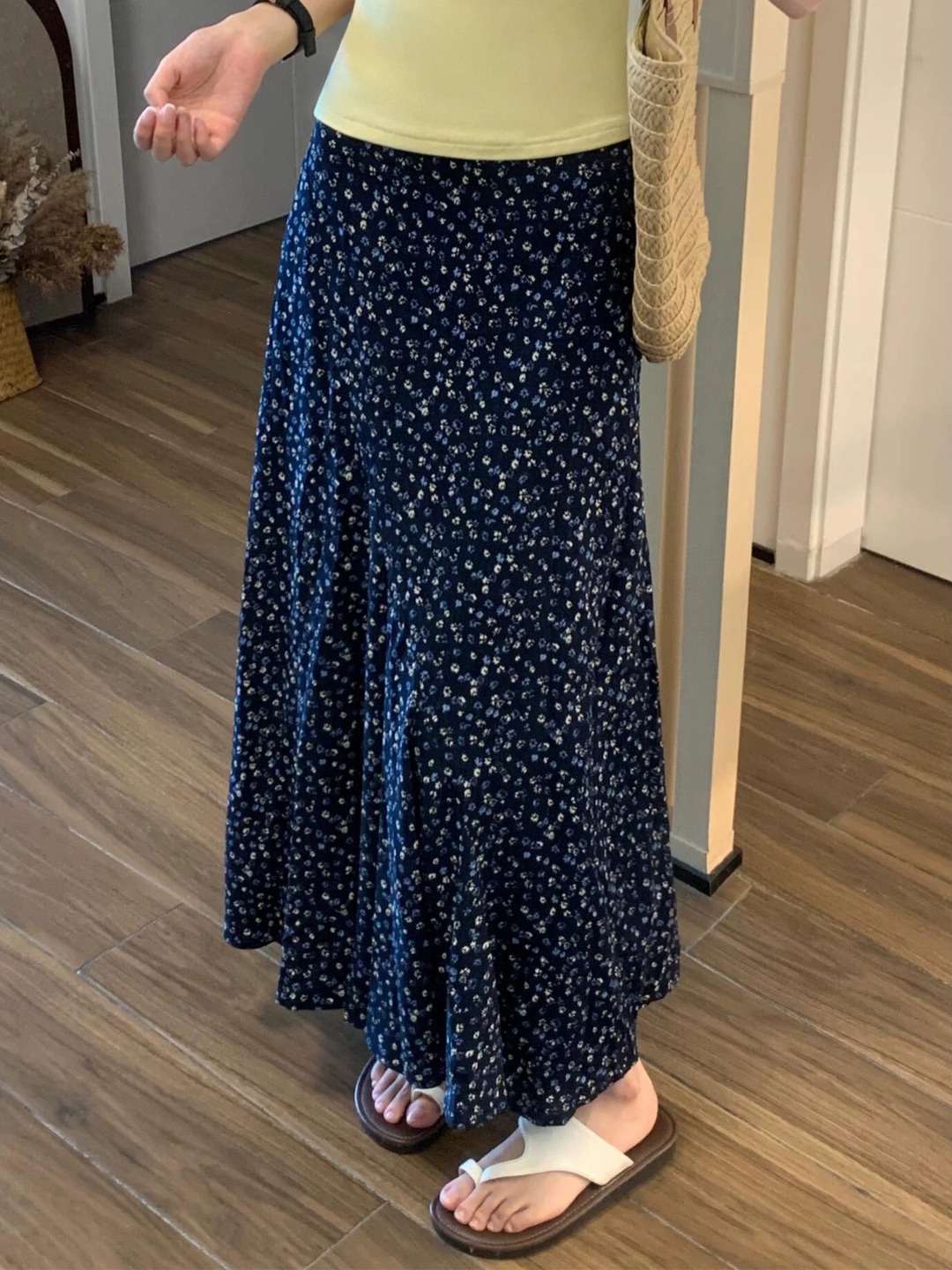 Юбка миди А-силуэта больших ра – обзор и цена Midi Skirt Floral