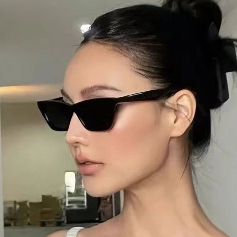 Роскошные черные солнцезащитны – обзор и цена Sunglasses Cat Eye